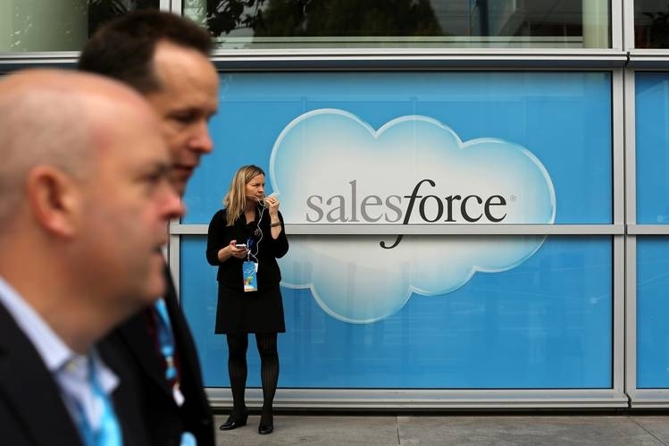 Убыточная Salesforce.com показала результаты выше ожиданий рынка
