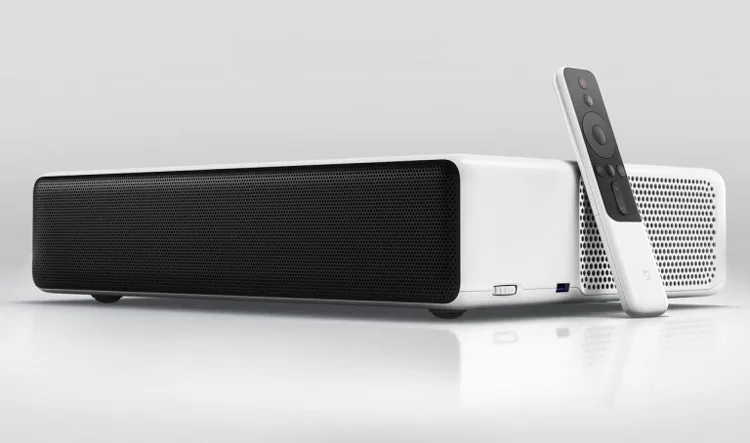 Проектор Xiaomi Mi Laser Projector оснащён четырьмя динамиками